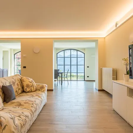 Villa Gaia - *